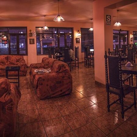 Ebony Hotel Уарас Екстер'єр фото